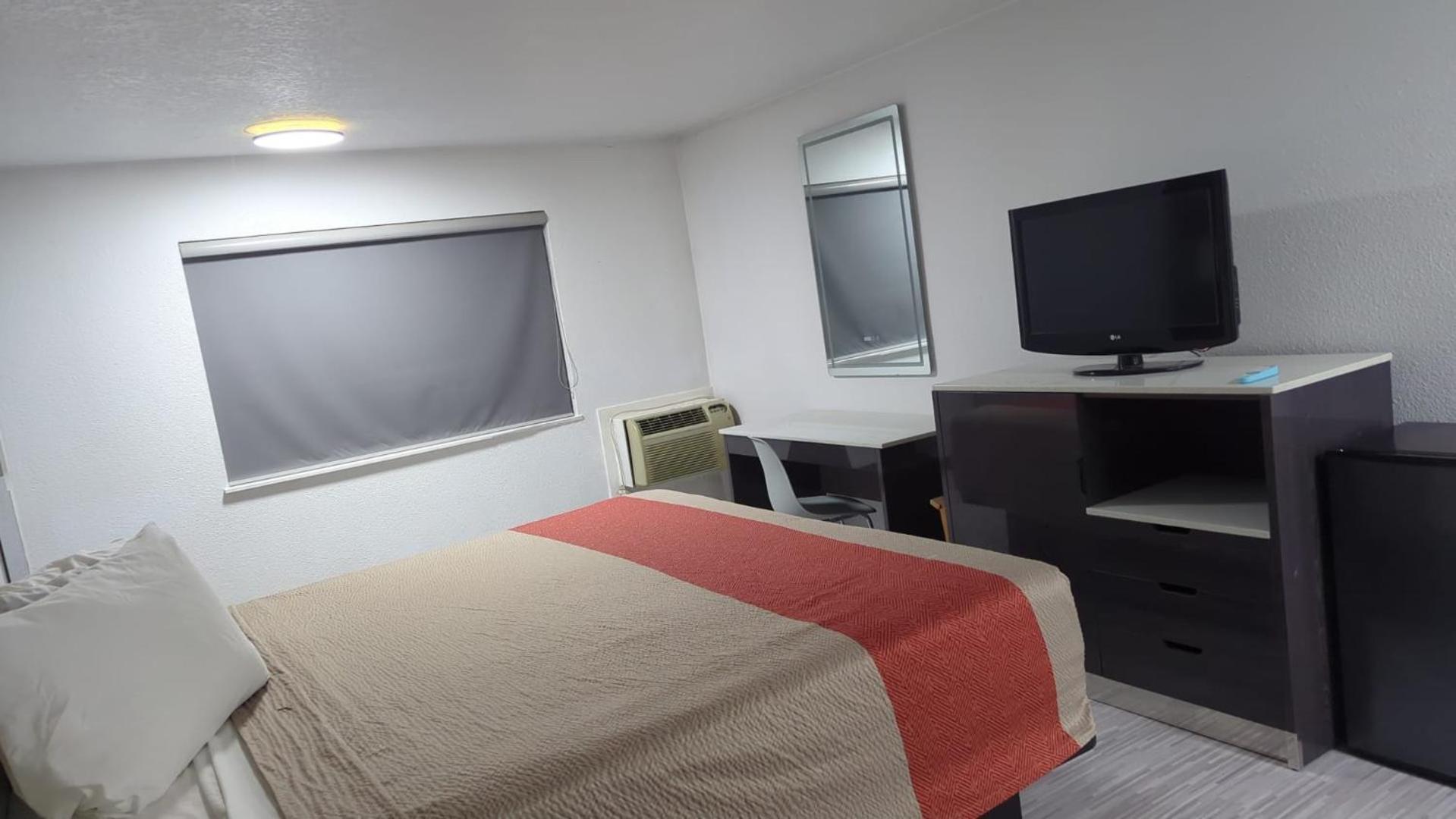 Evergreen Inn & Suites Portland (Adults Only) Luaran gambar