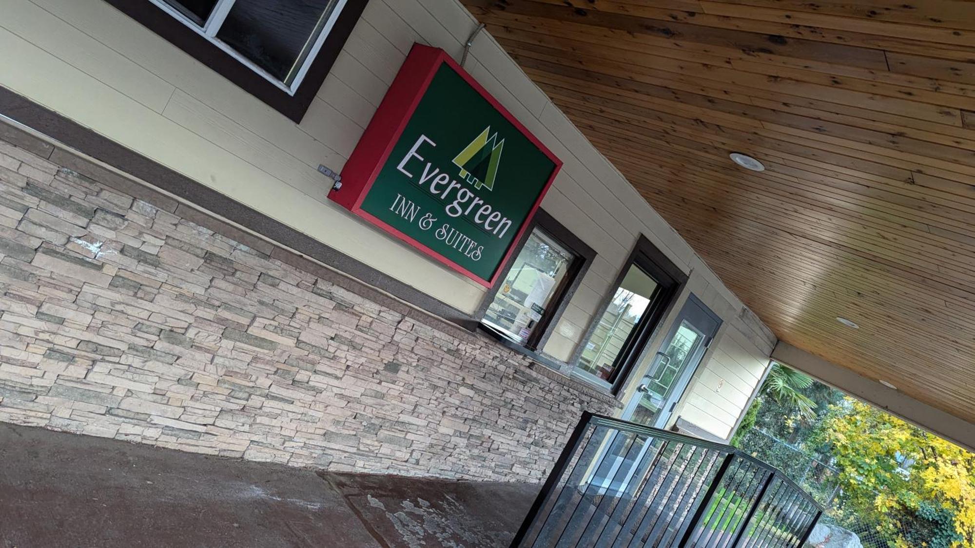 Evergreen Inn & Suites Portland (Adults Only) Luaran gambar