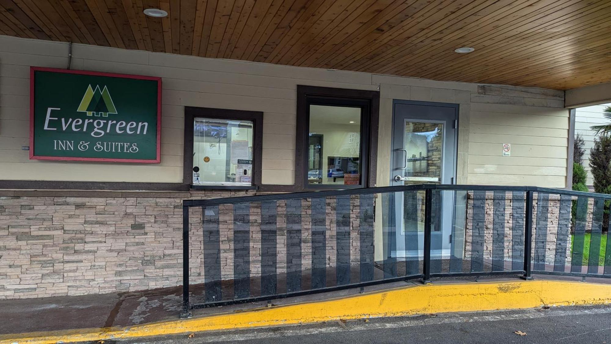 Evergreen Inn & Suites Portland (Adults Only) Luaran gambar