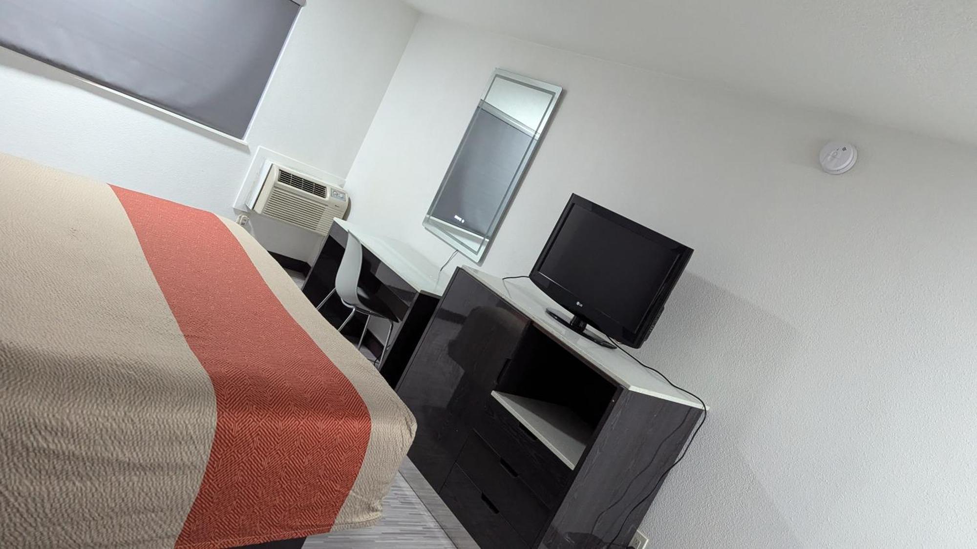 Evergreen Inn & Suites Portland (Adults Only) Luaran gambar